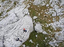 Rescatan cuatro personas perdidas en la montaña entre León y Asturias (VIDEO)