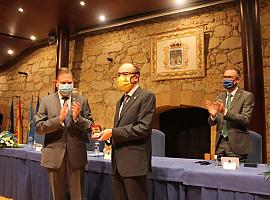 Medicina y Ciencias de la Salud recibe la Medalla de Oro de Oviedo/Uviéu