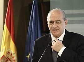 La Audiencia imputa al ministro del Interior del PP Jorge Fernández Díaz y salva a Cospedal
