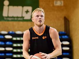 Victoria del Liberbank Oviedo Baloncesto en el primer encuentro de pretemporada