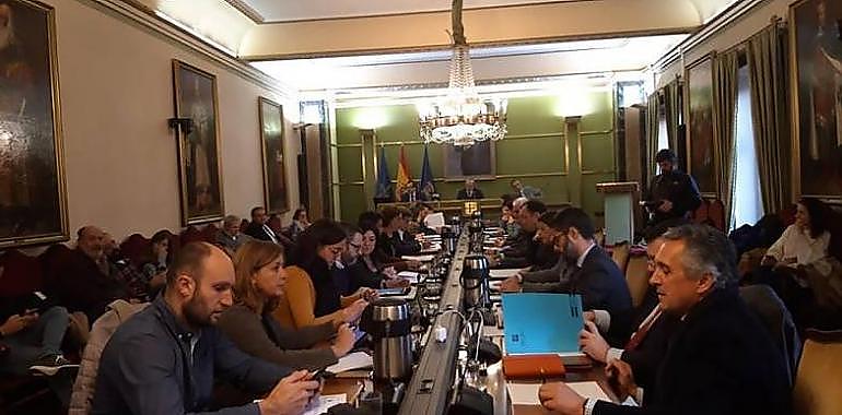 El Ayuntamiento de Oviedo retomará en octubre los Plenos de forma presencial