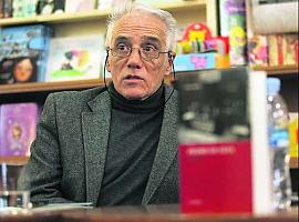 Pedro de Silva presenta "Mauregato", una visión literaria sobre un rey asturiano maldito