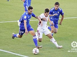 El Real Oviedo arranca un punto con todo en contra en el Carlos Belmonte