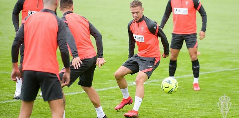 El derbi asturiano comienza a las 21 horas en el Carlos Tartiere