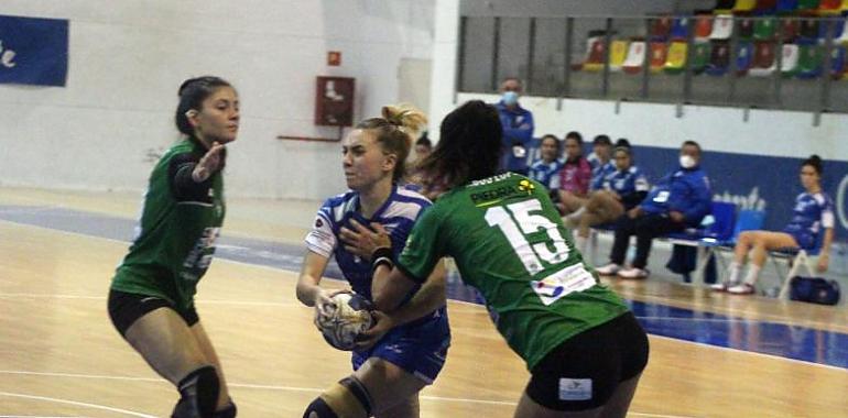 El Oviedo Balonmano Femenino no pudo con el Adesal Córdoba 