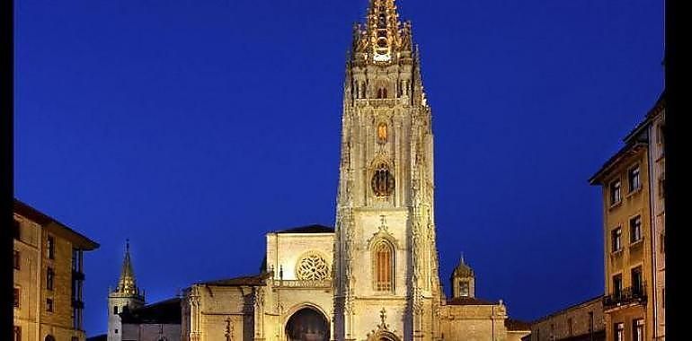 La Catedral suspende las visitas turísticas pero mantiene el culto