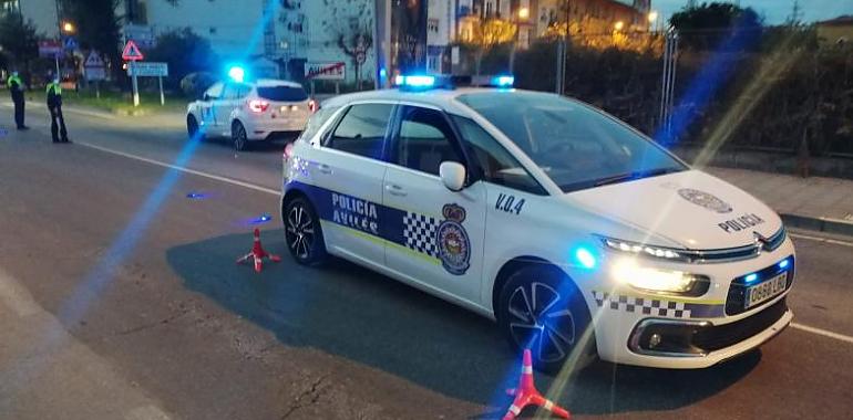 La policía local de Avilés realiza más de diez denuncias por fiestas y botellones