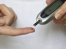 Salud Asturias extiende el parche de control de glucosa a los 3 mil diabéticos tipo I