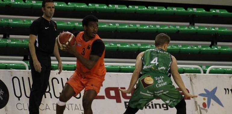 El Liberbank Oviedo Baloncesto cae en un complicado partido ante Cáceres PH