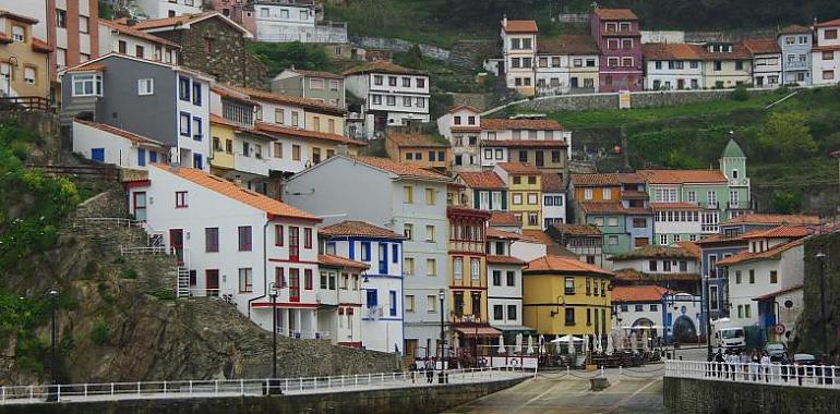 Bulnes y Cudillero alargan la lista de los más bonitos de España"