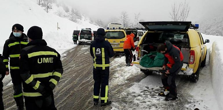 Sigue la búsqueda en Aller: Bomberos de Asturias, Guardia Civil, GREIM y UME 