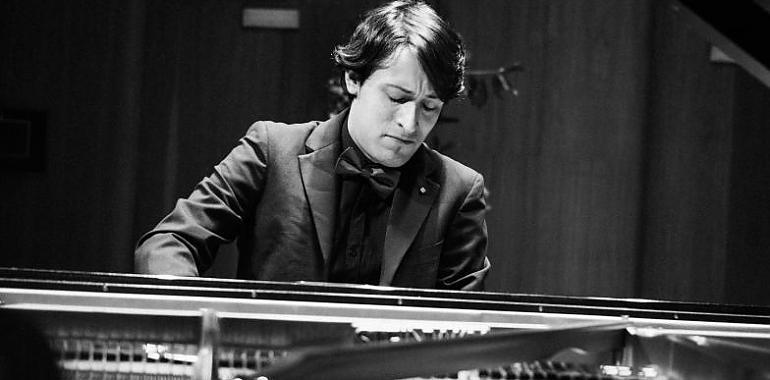 La OSPA inicia su Temporada Iviernu con el pianista asturiano Juan Barahona