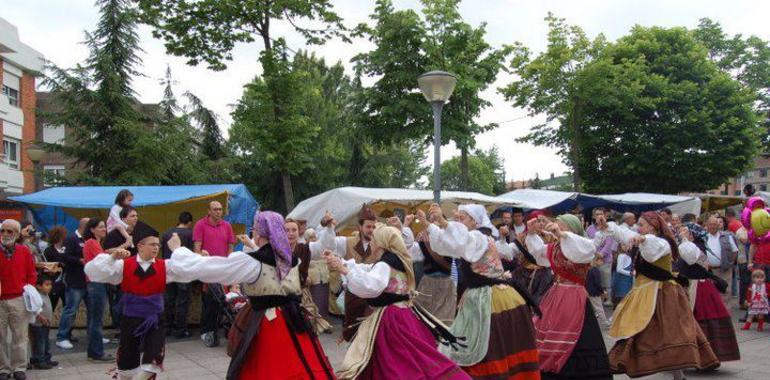 Gran amagüestu y festival de música y dances del país en Limanes
