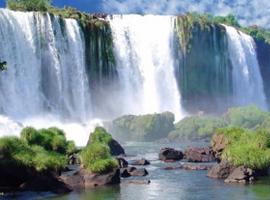 Argentina celebra la elección de las cataratas de Iguazú como Maravilla del Mundo