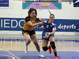 El Oviedo Balonmano Femenino supera al colista en el Florida Arena