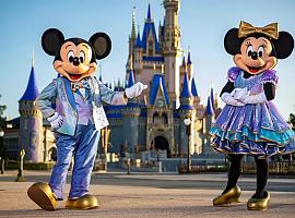 Los primeros niños que visitaron Disney World ahora son ya abuelos: el 50 aniversario de la máquina de sueños