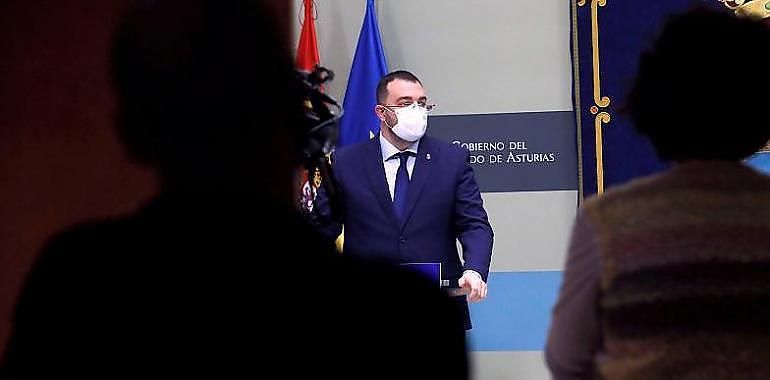 El presidente de Asturias pide a los cargos públicos no alentar los contagios