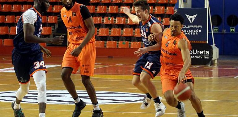 El Liberbank Oviedo Club Baloncesto vuelve a la senda de la victoria