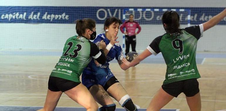 Contundente triunfo del Oviedo Balonmano Femenino