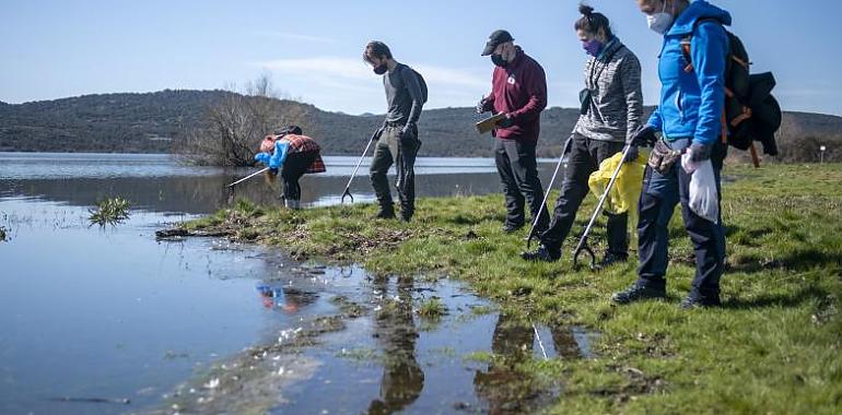 LIBERA moviliza a más de 100 voluntarios para caracterizar y recoger basuraleza en Asturias