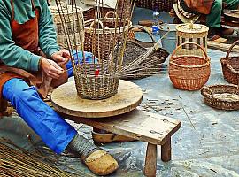 La Factoría Cultural participa en los Días Europeos de la Artesanía con talleres de cerámica y cestería