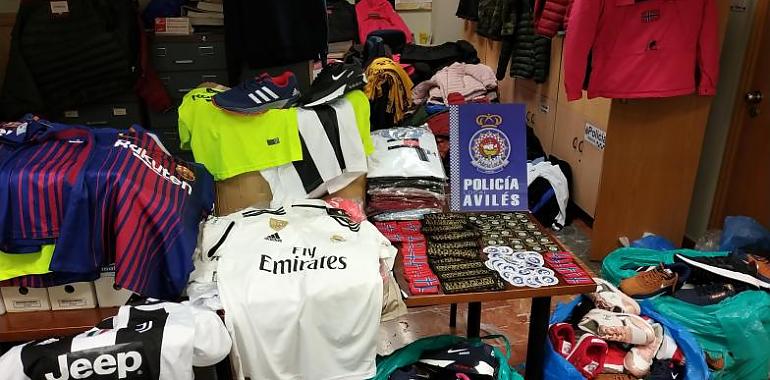 Condenados dos vendedores de artículos falsificados en el Mercado de Avilés