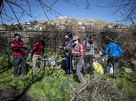 Fundación Oso de Asturias lucha contra el problema de la basuraleza 