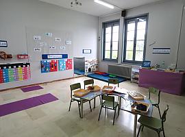 Dos profesoras de la Facultad Padre Ossó reproducen un aula de un Centro de  Educación Especial