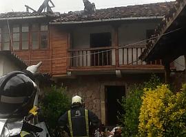 Sofocado incendio en una casa en Soto de Cangas de Onís