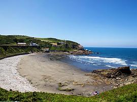 Seis nuevos arenales se suman a la Red Asturiana de Playas Sin Humo