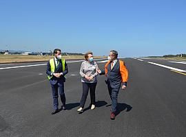La reforma integral de la pista del Aeropuerto de Asturias avanza a su fin