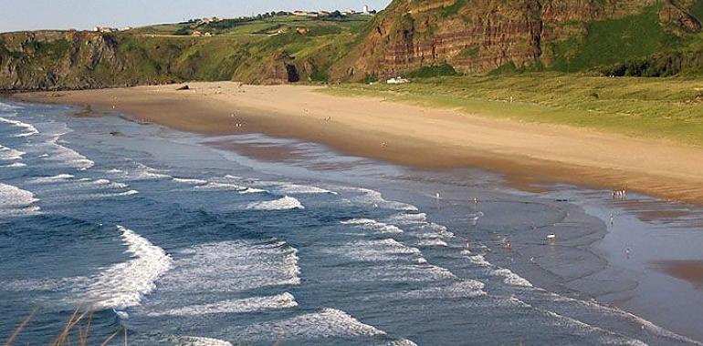 Sólo una playa asturiana (Xagó) entre las 20 españolas más buscadas en internet