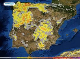 Temperaturas extremas y hasta 10 grados por encima de lo habitual y tormentas con granizo para este fin de semana en la Península