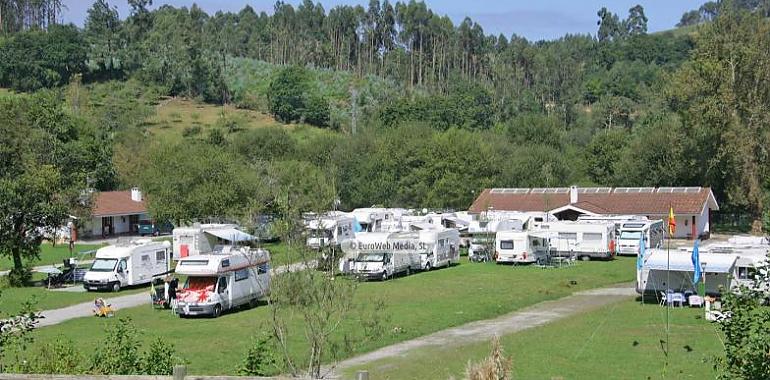 Uno de cada cuatro turistas que optaron por Asturias el año pasado se alojaron en un camping y este año las perspectivas son mejores