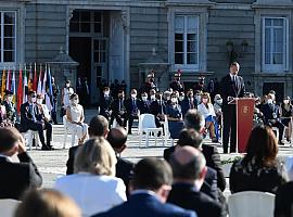 España rinde tributo a las víctimas de la pandemia y reconoce al personal sanitario