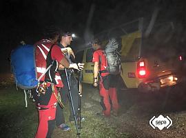 Rescate nocturno ayer en Peñamellera Alta