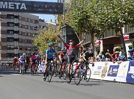 Victoria del ciclista asturiano Samuel Fernández Heres en la Vuelta Junior a la Ribera del Duero