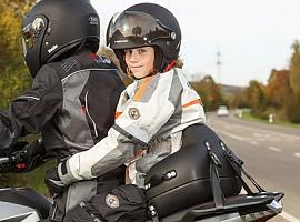 ¿Te planteas llevar al cole a los niños en tu moto ¿Sabes cómo debes hacerlo