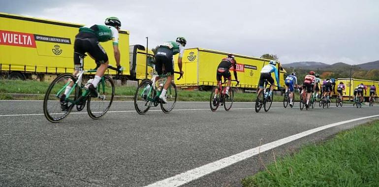 La Vuelta a España llega a Asturias por correo