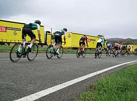 La Vuelta a España llega a Asturias por correo