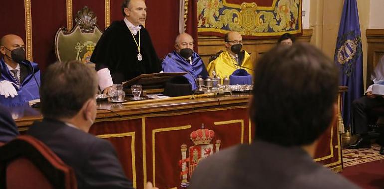 La Universidad de Oviedo abre el curso académico hablando de un ‘tiempo nuevo’