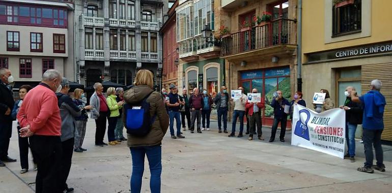 La MERP se concentra para exigir el candado constitucional de las pensiones