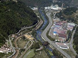 Firmados dos convenios de fondos mineros que movilizarán 802.000 euros para mejorar los polígonos de Fábrica de Mieres y Vega de Baíña