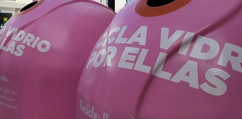  Ecovidrio ha instalado dos contenedores rosas en Oviedo para fomentar el reciclaje de envases de vidrio y la prevención del cáncer de mama