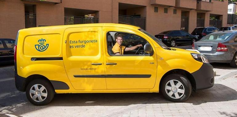 Correos incorpora 220 nuevas furgonetas ecológicas en su apuesta por tener una flota de vehículos sostenible