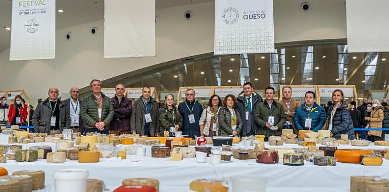 Caja Rural muestra las 97 queserías asturianas en El Balcón de los Quesos