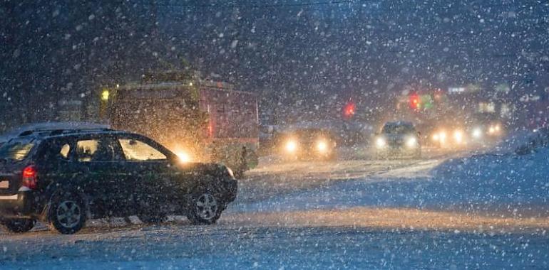 La DGT prevé 293.000 desplazamientos por las carreteras asturianas durante estas fiestas y establece un dispositivo con tres fases