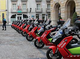 Entre los acuerdos de hoy del Ayuntamiento de Gijón destaca el notable presupuesto que se lleva el alquiler de las motocicletas de la policía