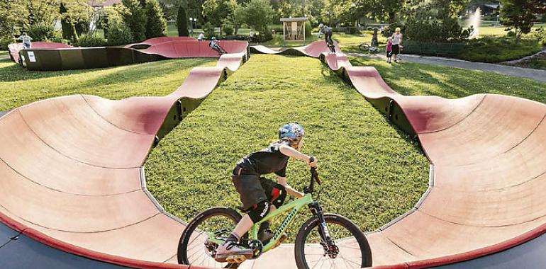 Dos empresas unidas aspiran a construir la pista de pump track en el parque de Villalegre de Avilés