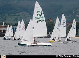 El sábado arranca en la bahía de Gijón el Trofeo de Primavera de Snipe del Real Club Astur de Regatas